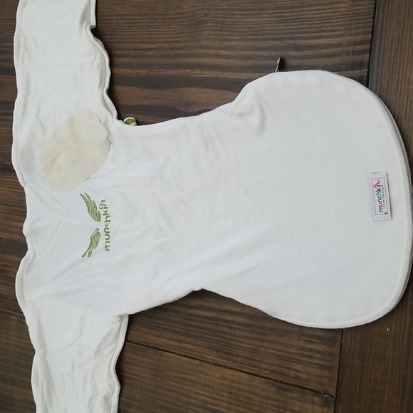 Munchkin Swaddle Angel Swaddle Sack Bundle - Picture 4 of 5